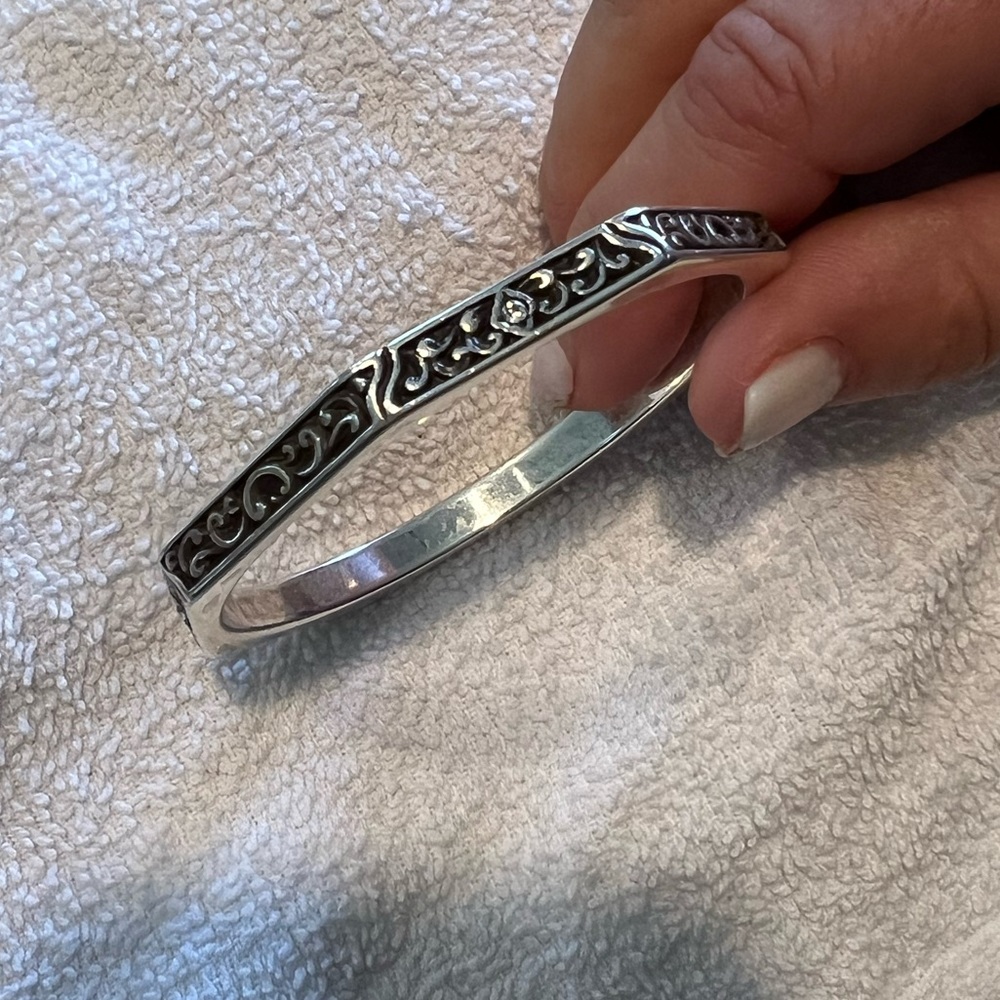 Brighton Bangle - Picture 7 of 11